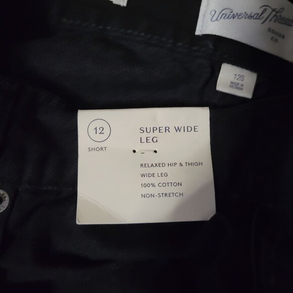 Universal Thread Black Mid-Rise Super Wide Leg Jeans Size 12S - Picture 7 of 7